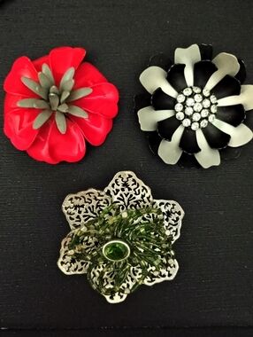 Floral Accent Pin Trio - Red, Black/White, Green